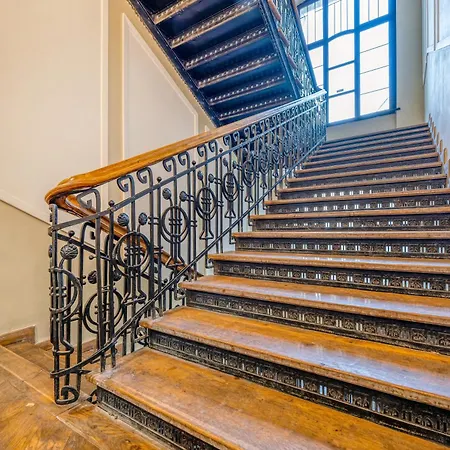 Piotrkowska With Mezzanine By Bookinghost *