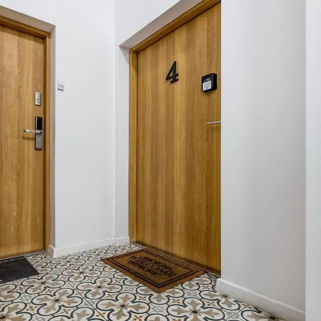 Piotrkowska With Mezzanine By Bookinghost Апартаменты Лодзь