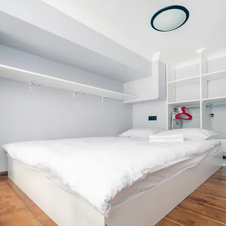 Appartement Piotrkowska With Mezzanine By Bookinghost *