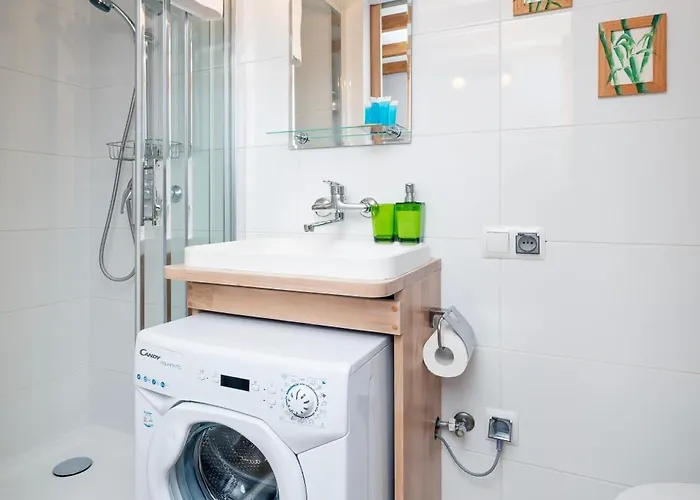 Piotrkowska With Mezzanine By Bookinghost Appartamento *